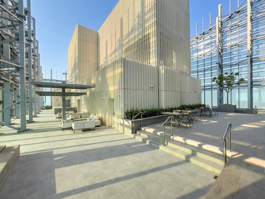 First Class Luxury 2br In Creek Harbour Pool, Gym, Walk To Dining