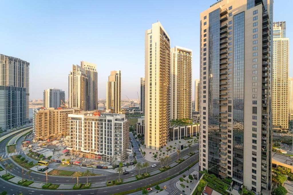 Apartment First Class Luxury 2br In Creek Harbour Pool, Gym, Walk To Dining Dubai