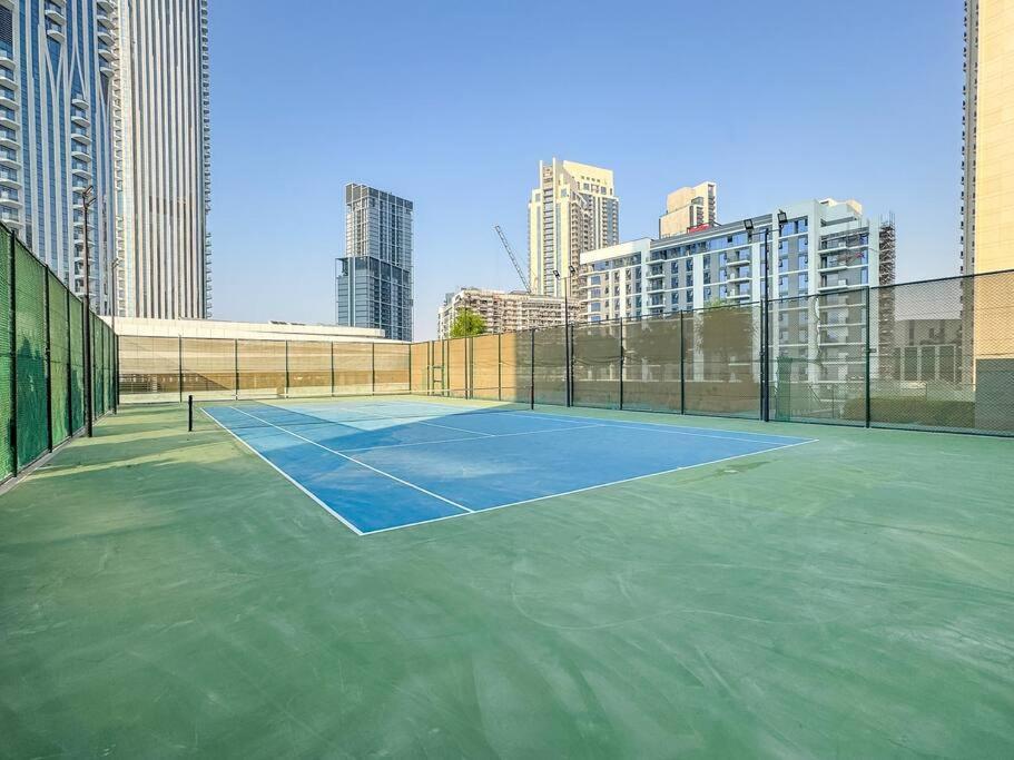 Apartment First Class Luxury 2br In Creek Harbour Pool, Gym, Walk To Dining Dubai
