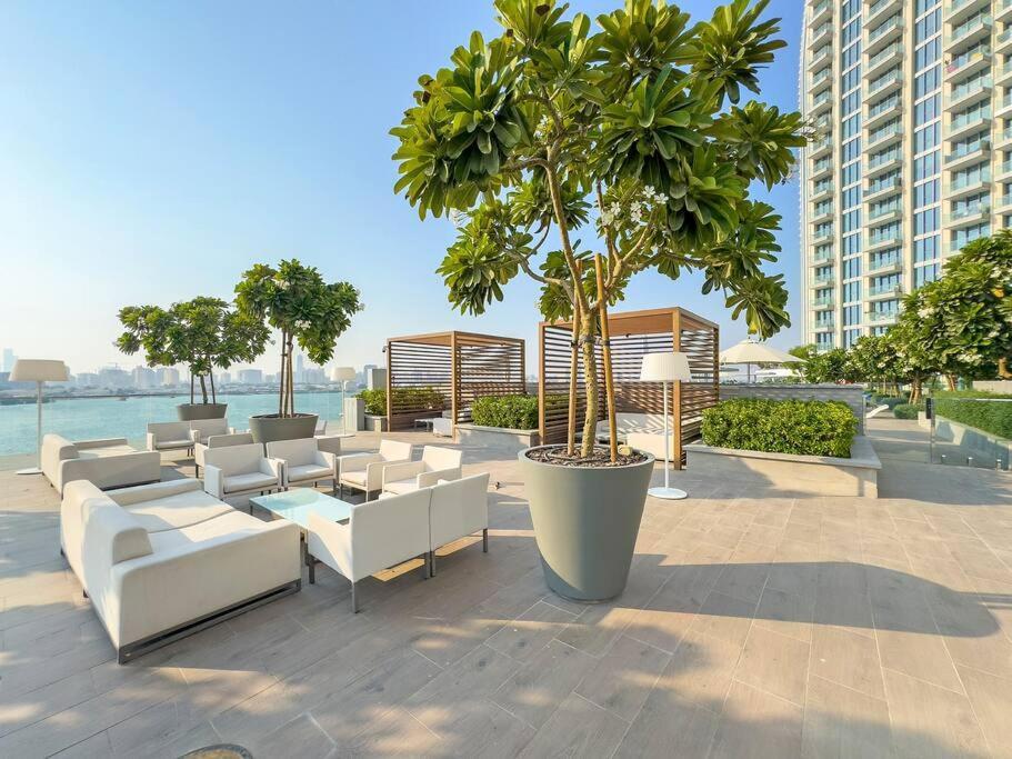 First Class Luxury 2br In Creek Harbour Pool, Gym, Walk To Dining * Dubai